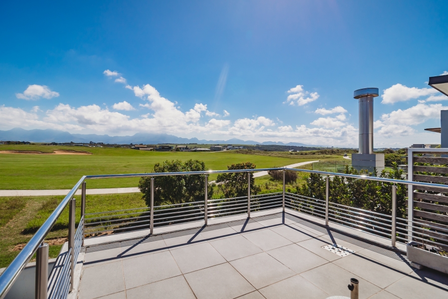 4 Bedroom Property for Sale in Oubaai Western Cape